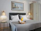 2 Bedrooms Family Suite with garden view