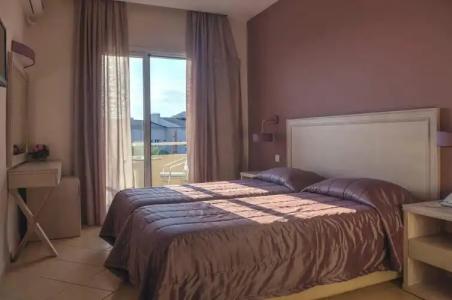 Delfinia - 4