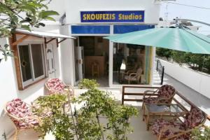 Skoufezis Studios, Kardamaina