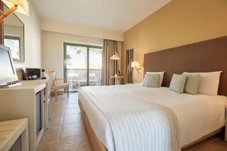 Giannoulis - Grand Bay Beach Resort (Exclusive Adults Only) - 2