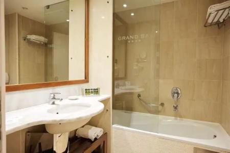 Giannoulis - Grand Bay Beach Resort (Exclusive Adults Only) - 8