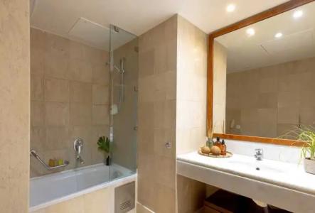 Giannoulis - Grand Bay Beach Resort (Exclusive Adults Only) - 117