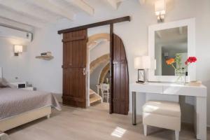 Spilia Village Hotel & Villas