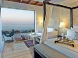 Private Pool Queen's Maisonette seafront
