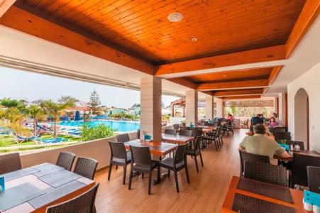 Kernos Beach & Bungalows - 23