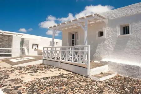 Athermi Suites - Adults Only