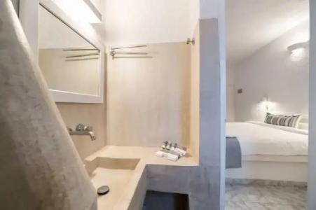 Athermi Suites - Adults Only - 2