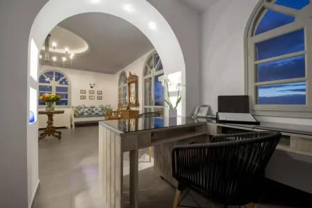 Caldera's Dolphin Suites - 10