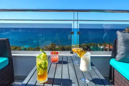 Macaris Suites & Spa - 12