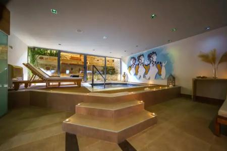 Macaris Suites & Spa - 14