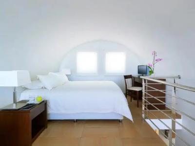 Macaris Suites & Spa - 2