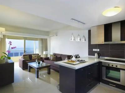 Macaris Suites & Spa - 38