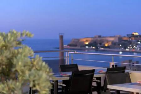 Macaris Suites & Spa - 5