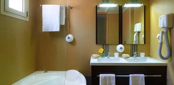 Macaris Suites & Spa - 53