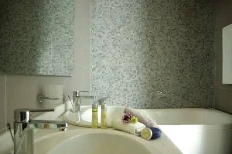 Tharroe of Mykonos Boutique - 7