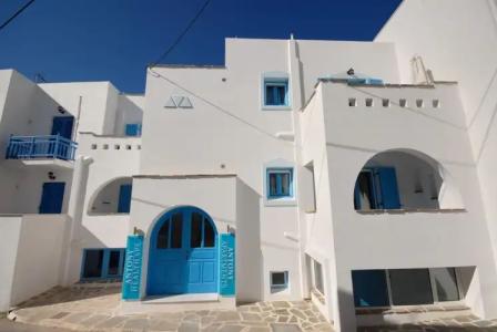 Antony Suites (Adults Only)