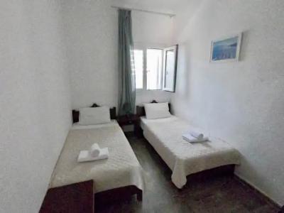 Anny Studios Perissa Beach - 4