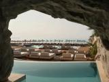 Suite seafront