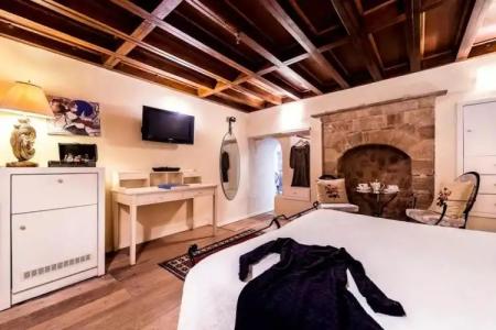 Avalon Boutique Suites - 34