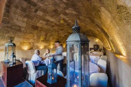 Avalon Boutique Suites - 20