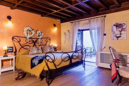 Avalon Boutique Suites - 27