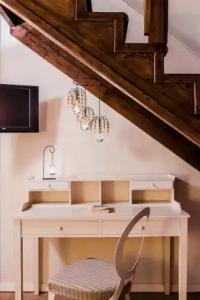 Avalon Boutique Suites - 60