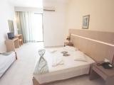 Standard Triple room with balcony