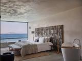 Deluxe Double Suite in Bungalow beachfront