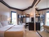 Quadruple room with land view