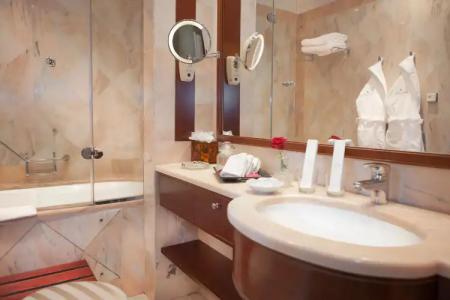 Grande Albergo Delle Rose - 74