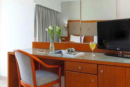 Best Western Plus Plaza - 107