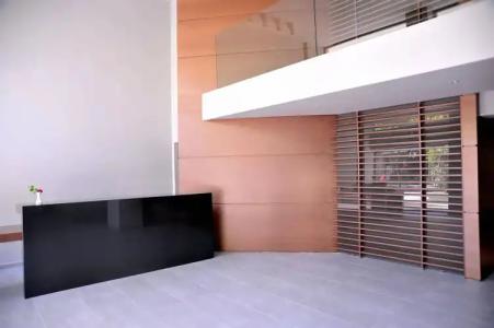 Oktober Downtown Boutique - 11