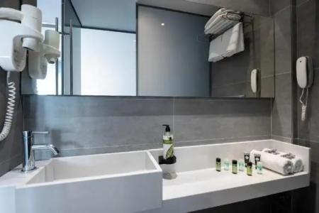 Oktober Downtown Boutique - 98