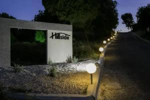 Hillside Studios & Apartments