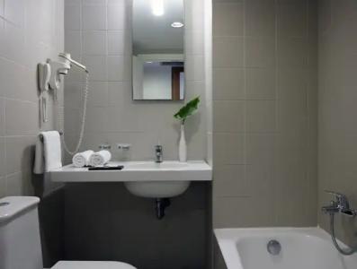 Angela Downtown - 35