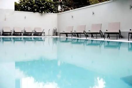 Angela Downtown - 19