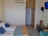 Standard Triple room with sea view