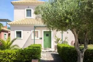Monambeles Villas, Svoronata