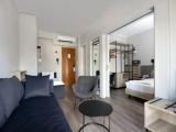 Triple room with balcony and with city view