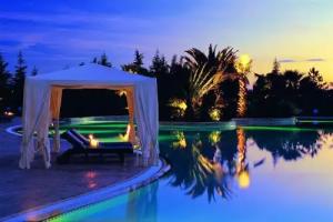 Hyatt Regency Mini-hotel