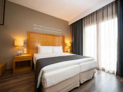 Golden Star City Resort - 3