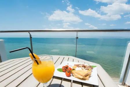 Golden Star City Resort - 13