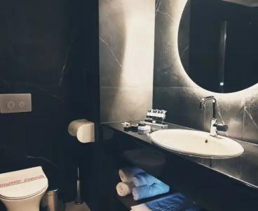 Royal Thessaloniki - 7