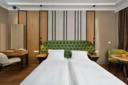 Royal Thessaloniki - 33