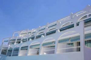 Asteria Hotel, Tolo