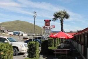 Sage Hills Motel, Cache Creek