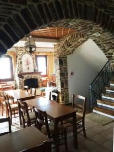 Archontika Karamarlis - 24