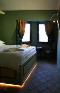 Archontika Karamarlis - 71