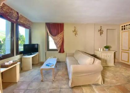 Archontika Karamarlis - 111