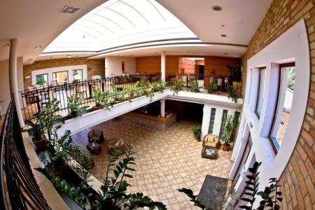 Budapest Airport Stacio Superior Wellness & Konferencia - 2